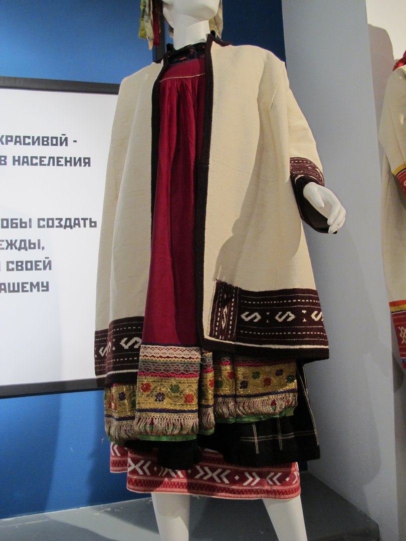 Платье из коллекции Сергея Глебушкина