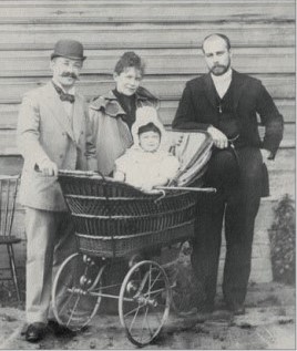 Александра Гастоновна и Александр Александрович Сиверс, их дочь Таня