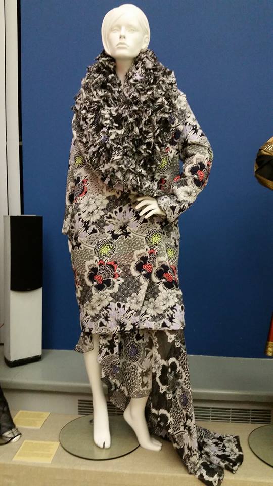 Выставка Гений юбке модель Олега Овсиева