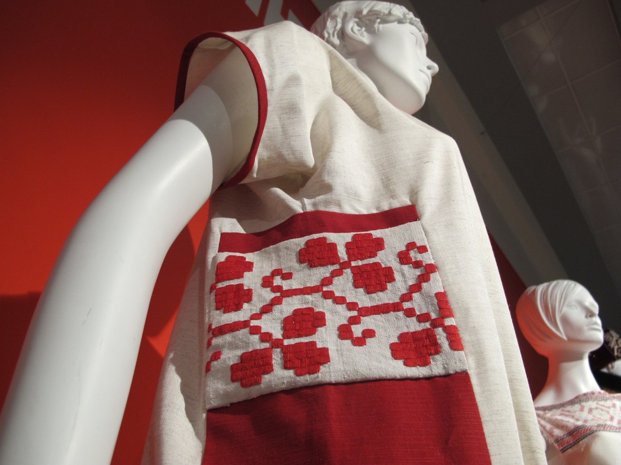 Платье воссозданное для выставки Гений в юбке Полиной Кусковой