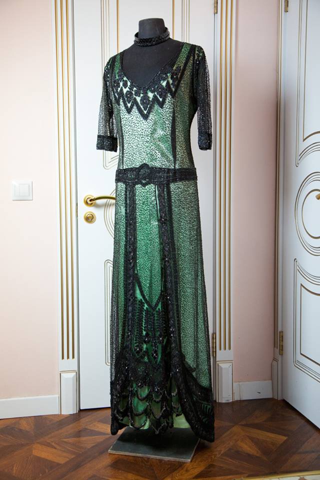 Платье Зары Долухановой