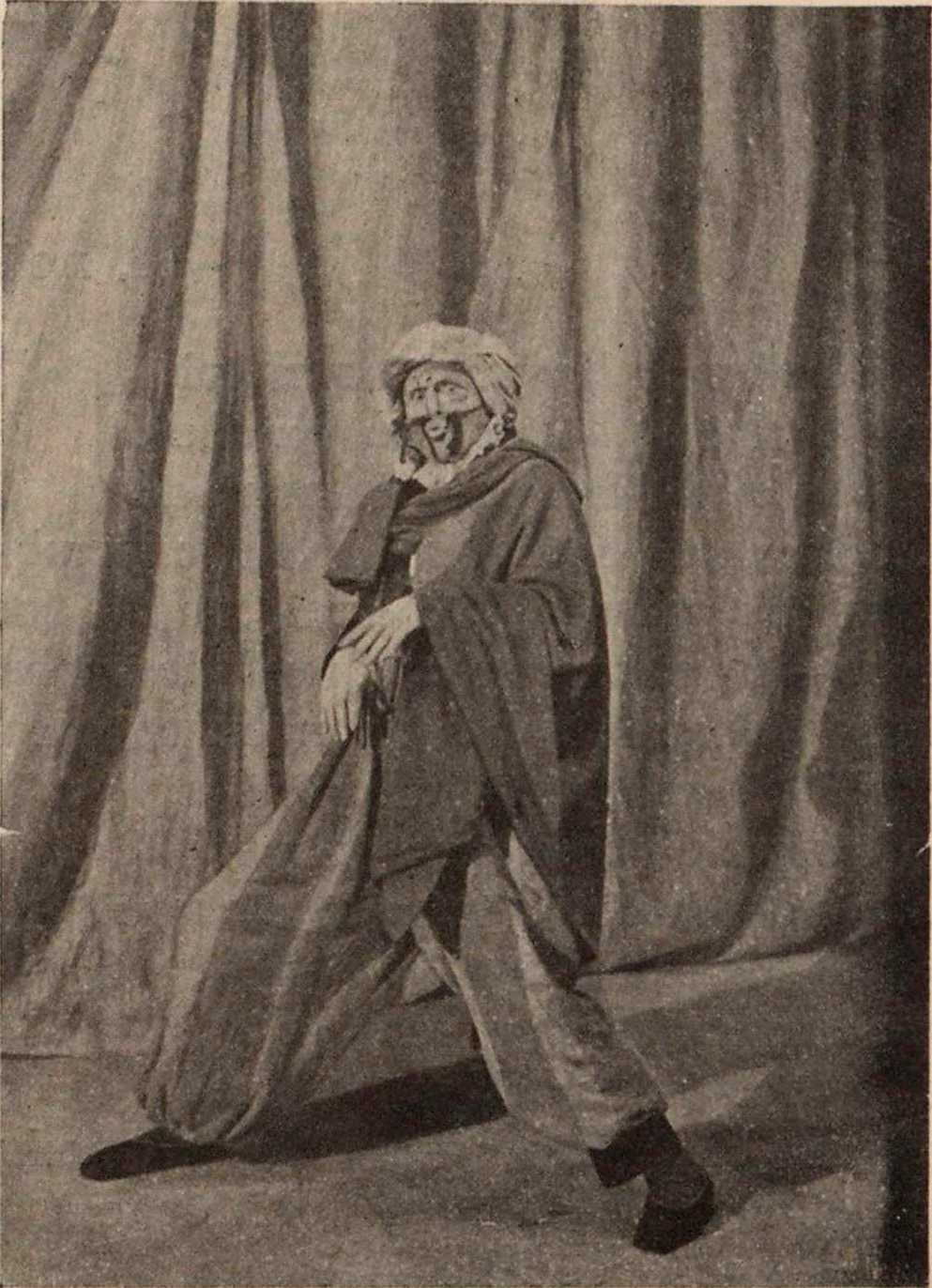 Иосиф Моисеевич Толчанов в роли Бараха. Спектакль «Принцесса Турандот». 1922 год