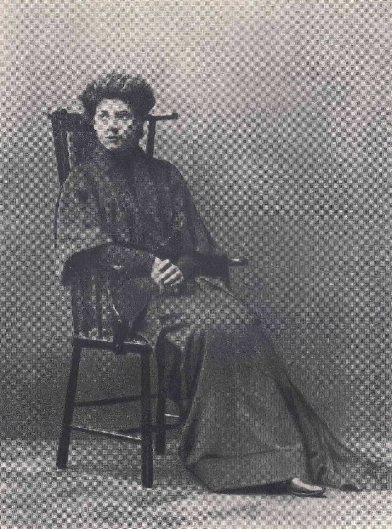 Надежда Ивановна Комаровская — ученица школы Московского Художественного театра. 1902 год