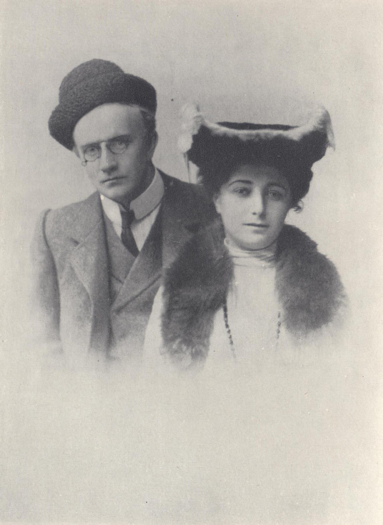 Василий Иванович Качаловов и Нина Николаевна Литовцева